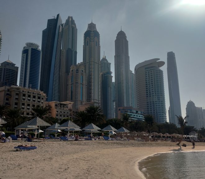 Tot cu Dubai: Un hotel , mașini și  ceva chestiuțe