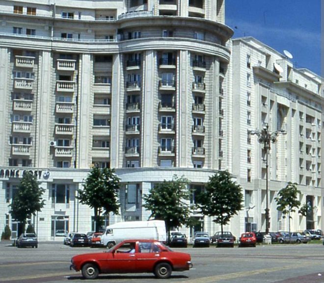Nostalgii clasice de București , circa 2025